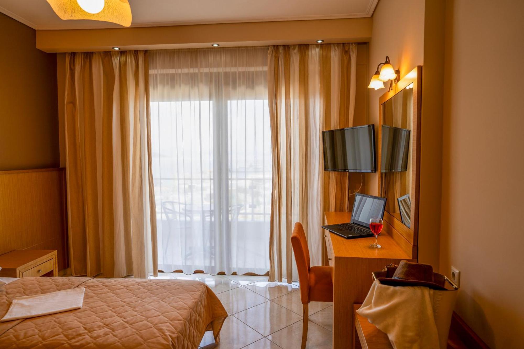 Evia Hotel & Suites Marmari  Luaran gambar
